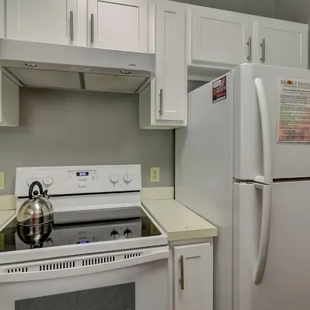 Ocean Breeze 96 Apartment